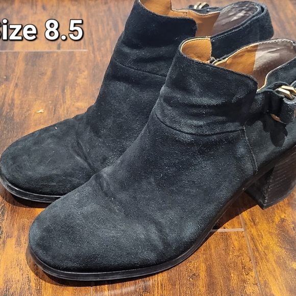 2/$50 🏷 Sarto Suede and Leather Booties Size 8.5 - Picture 2 of 5